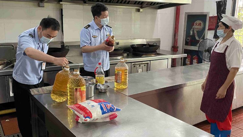 目前市场上常见的蜜饯果干包装规格主要有以下几种：