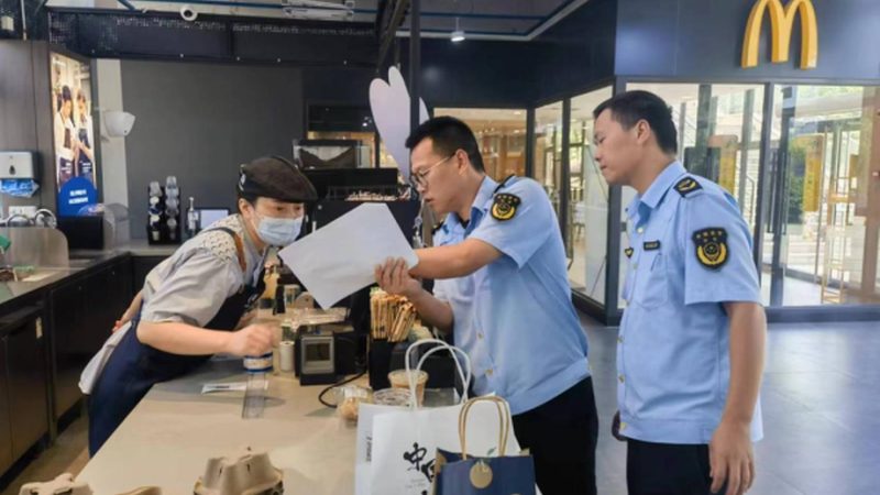 零食批发，如何找到性价比高的“一件起批”好货？**